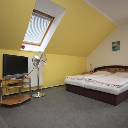 Apartman Pod Cernou Horou Rožnov pod Radhoštěm Dış mekan fotoğraf