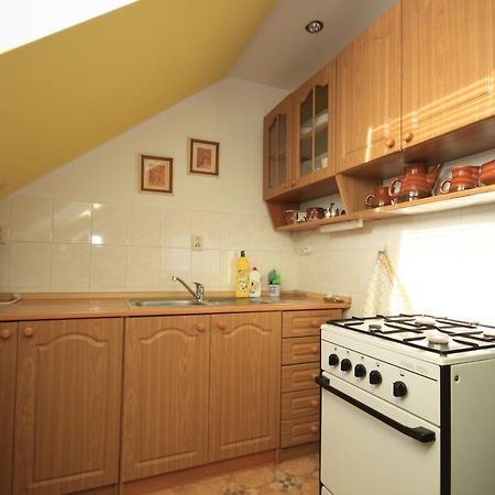 Apartman Pod Cernou Horou Daire Rožnov pod Radhoštěm Dış mekan fotoğraf