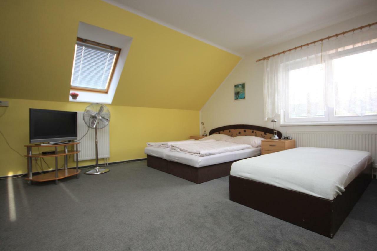 Apartman Pod Cernou Horou Rožnov pod Radhoštěm Dış mekan fotoğraf